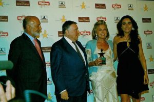 Rocío Jurado con su premio