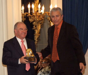 Entrega de premios con reconocimientos