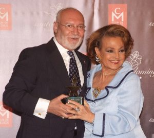 Entrega de premios a la Fundación Inocente Inocente