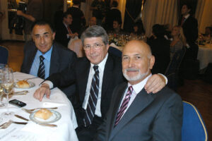 Vista del escenario con los galardonados